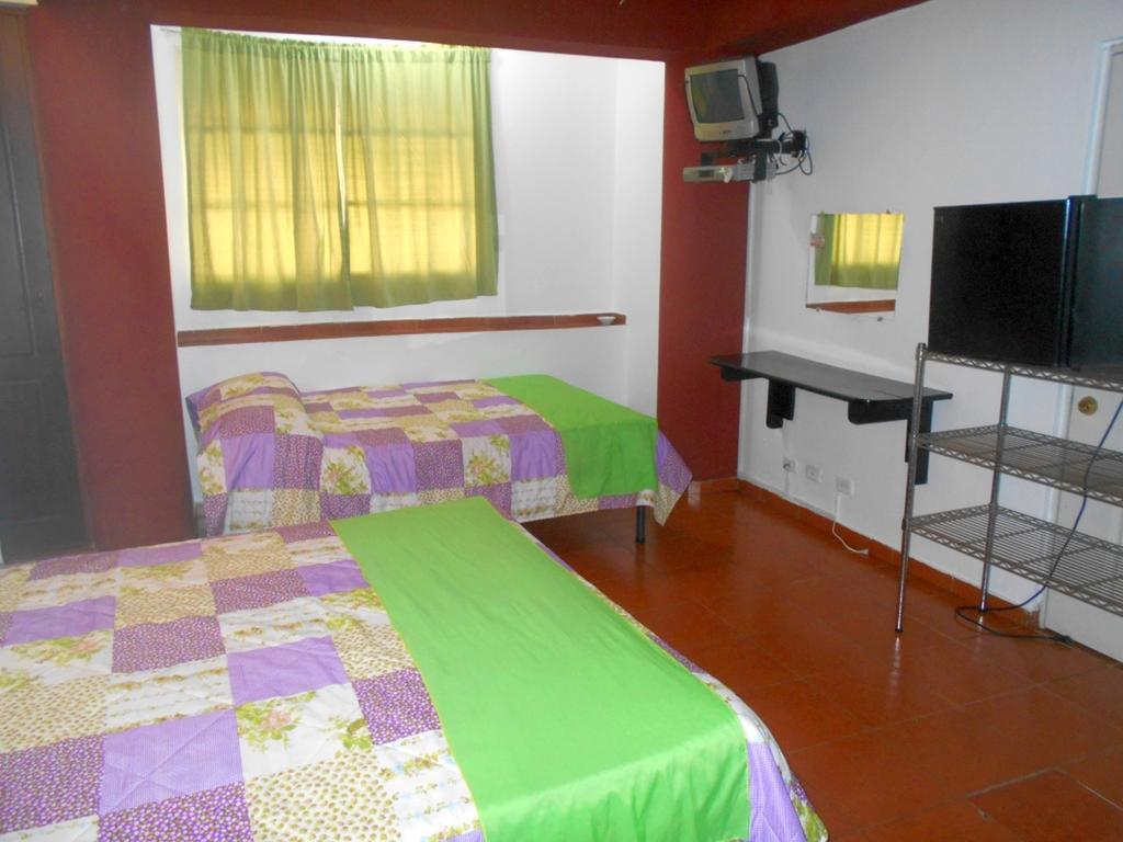 Hostal Condo-Parque Santo Domingo Kültér fotó