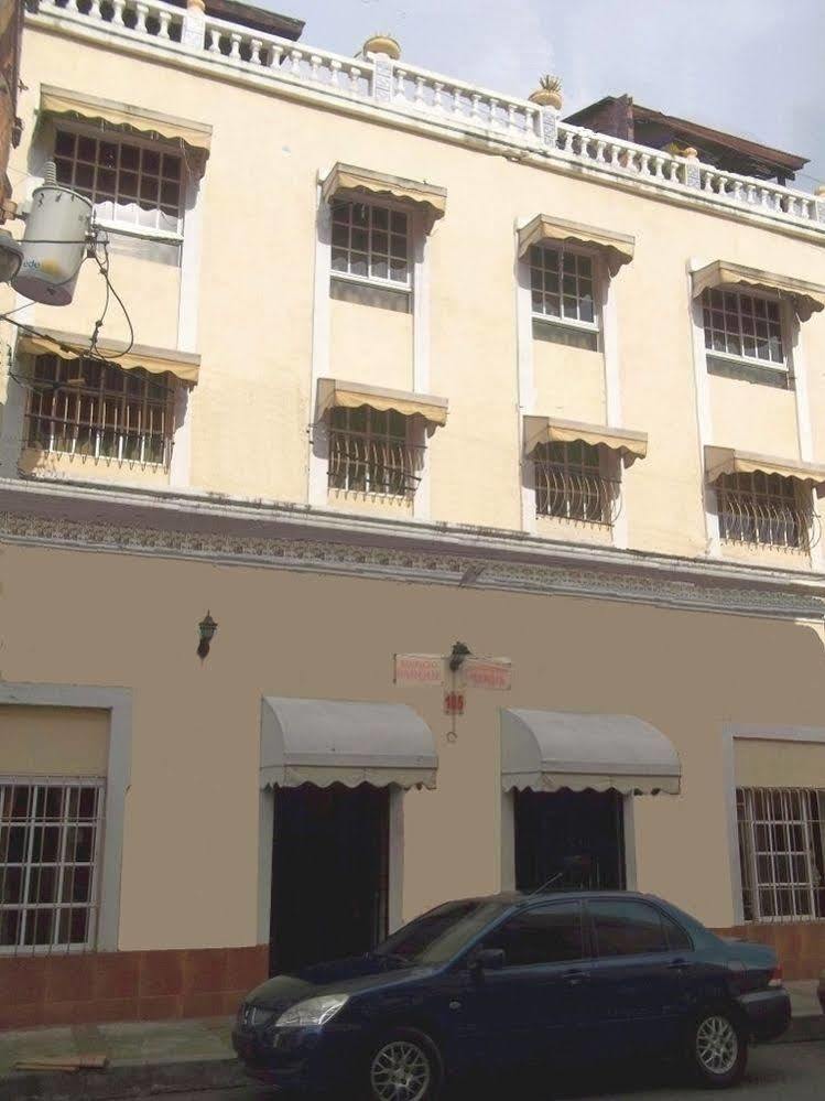 Hostal Condo-Parque Santo Domingo Kültér fotó