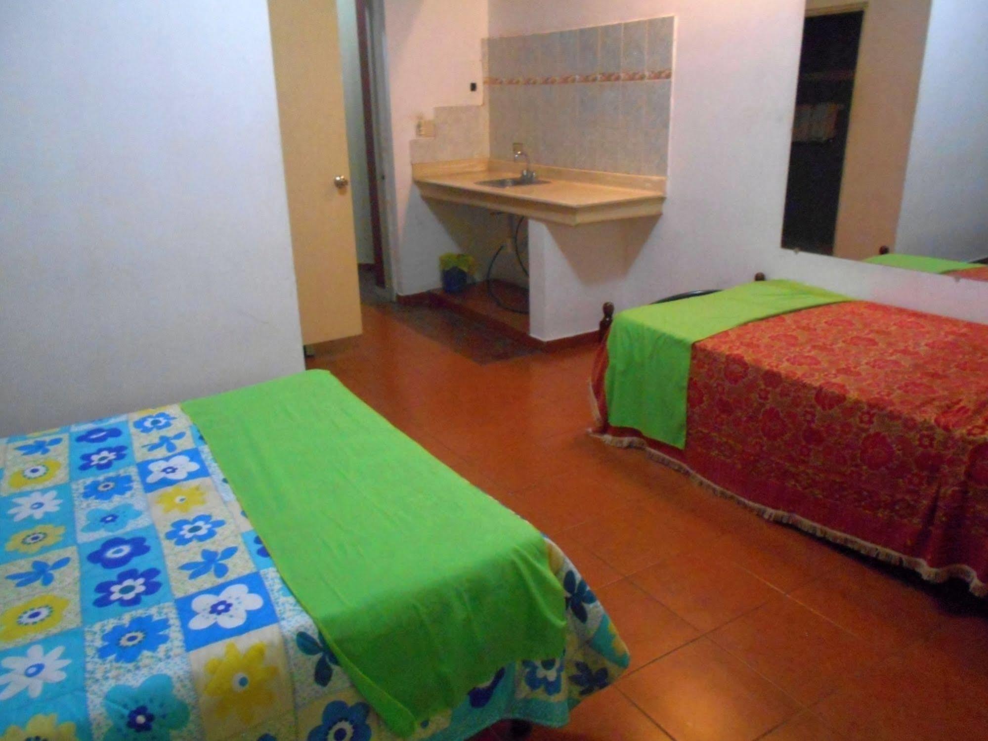 Hostal Condo-Parque Santo Domingo Kültér fotó