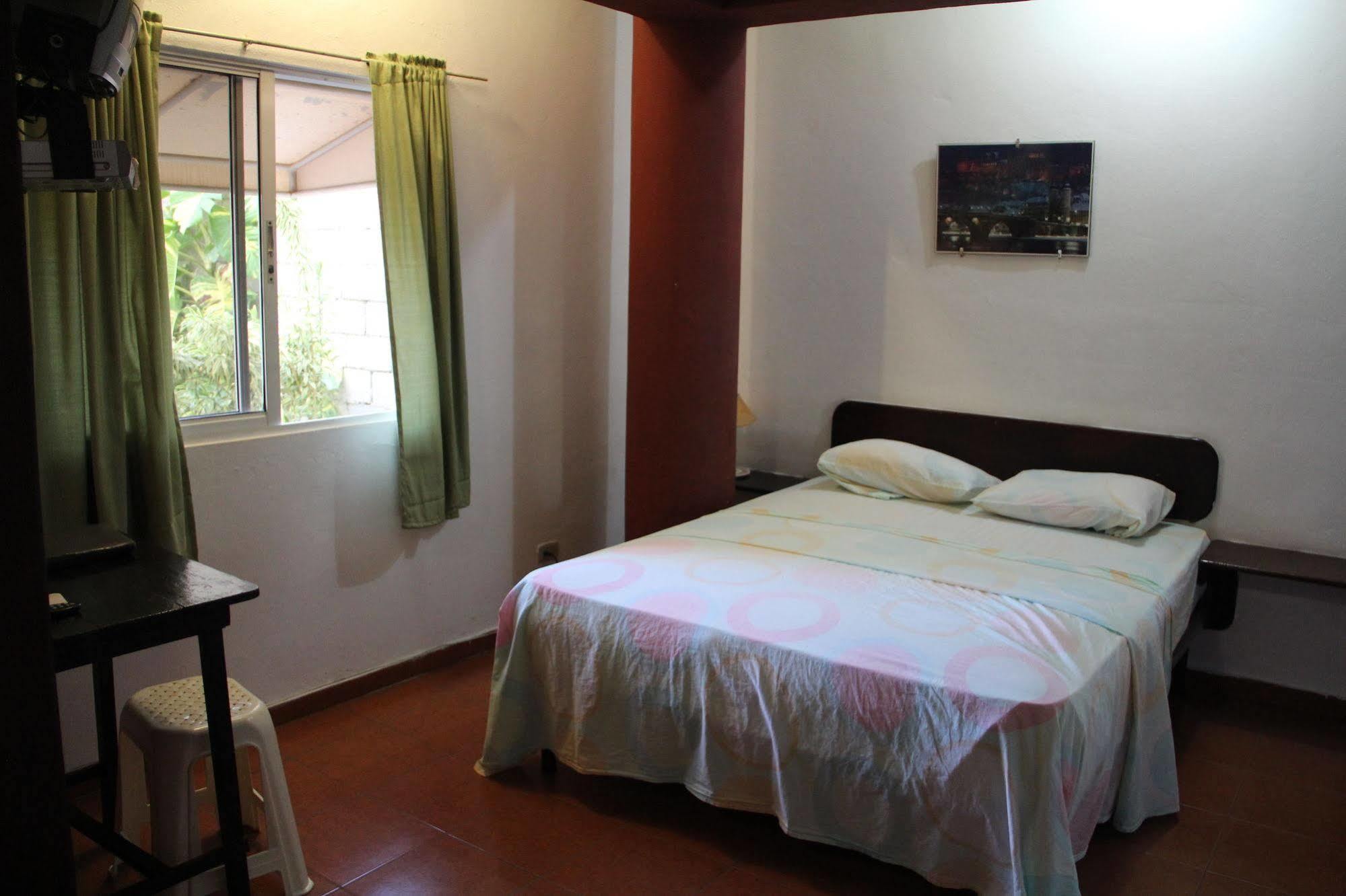 Hostal Condo-Parque Santo Domingo Kültér fotó