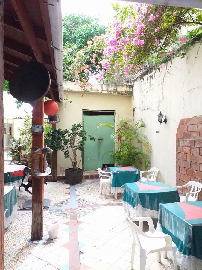 Hostal Condo-Parque Santo Domingo Kültér fotó